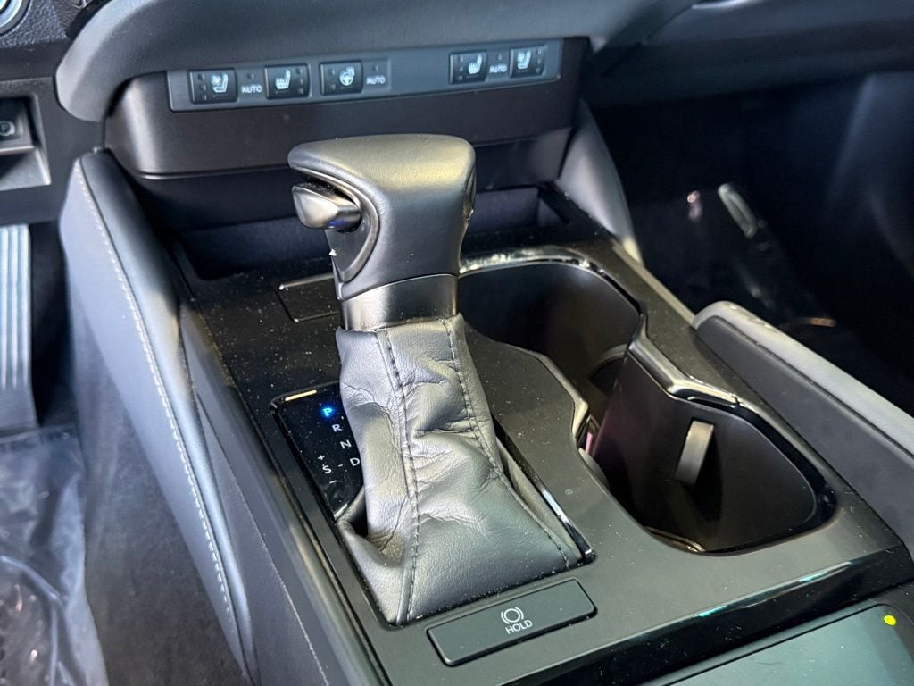 2024 Lexus ES 250 - Photo 27