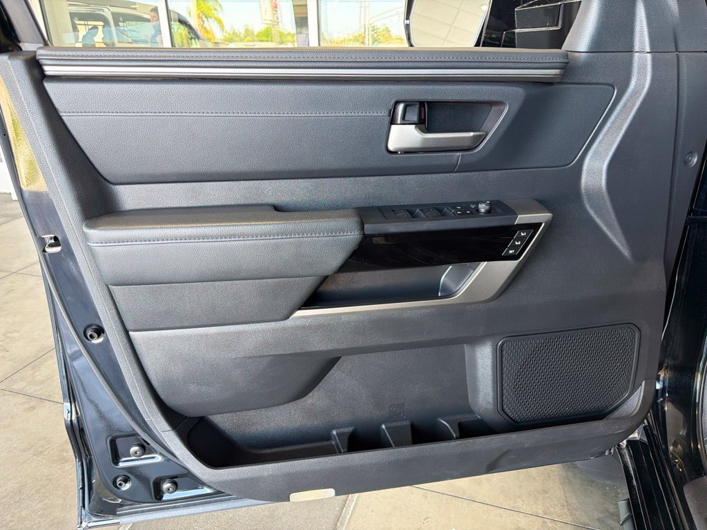 2024 Toyota Tundra Limited - Photo 18
