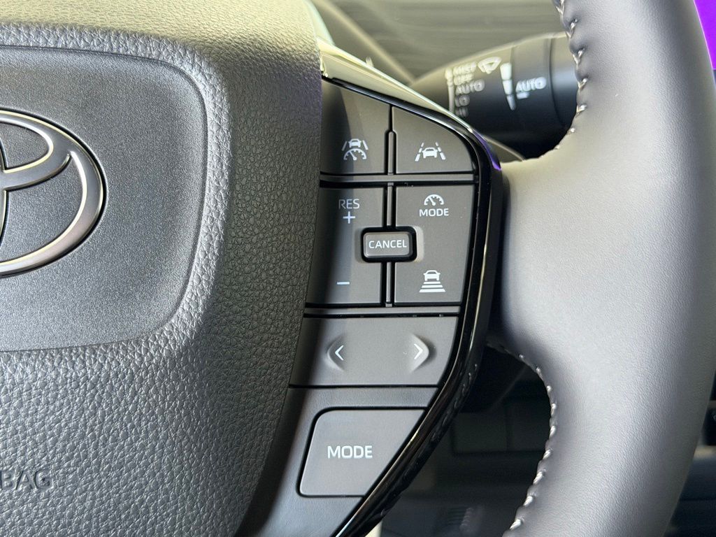 2026 Toyota C-HR XSE - Photo 23