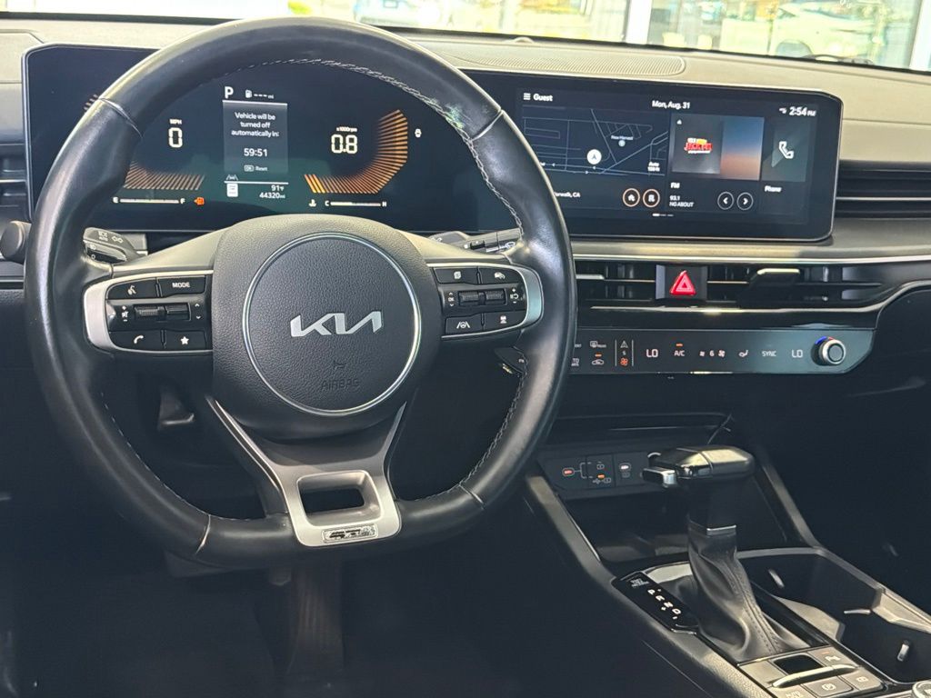 2025 Kia K5 GT-Line - Photo 31