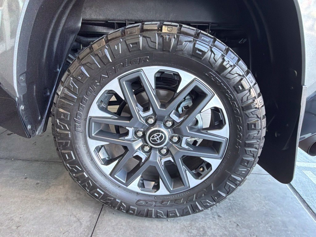 2024 Toyota Tundra Limited - Photo 16