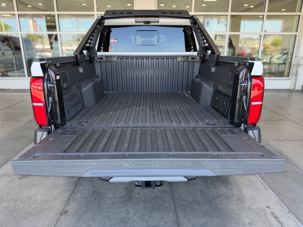 2026 Toyota Tacoma Trailhunter - Photo 16