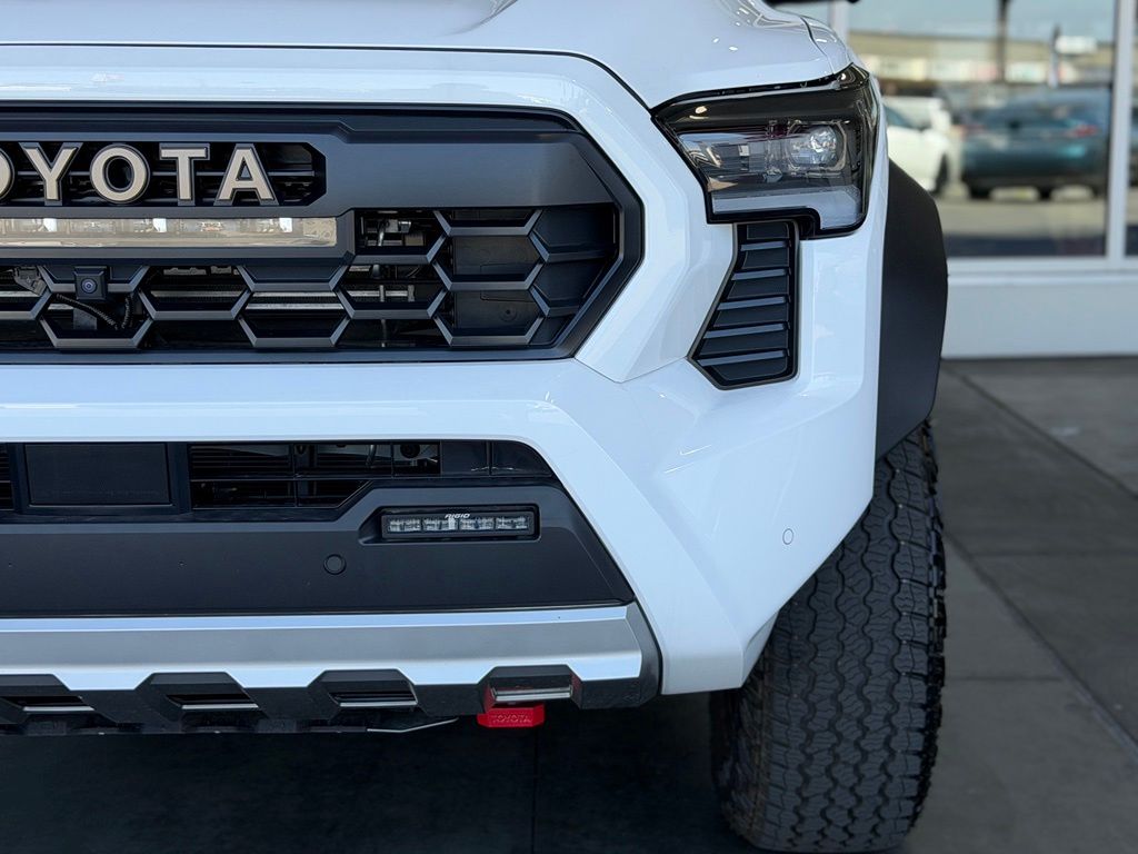 2026 Toyota Tacoma Trailhunter - Photo 6