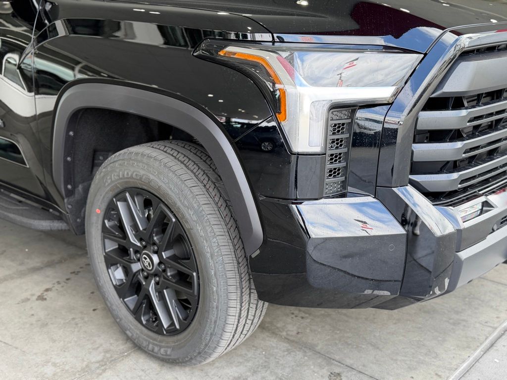 2026 Toyota Tundra Limited - Photo 8