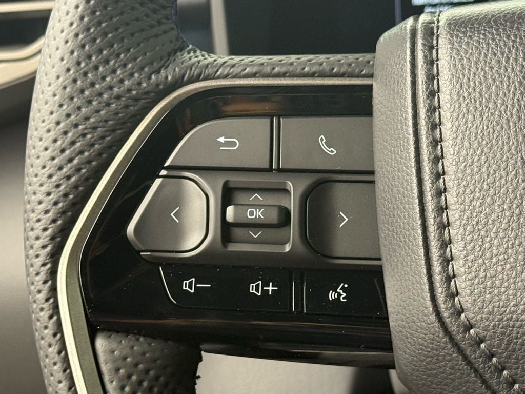 2026 Toyota Tundra Platinum - Photo 22