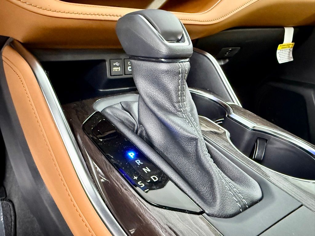 2026 Toyota Highlander Platinum - Photo 31