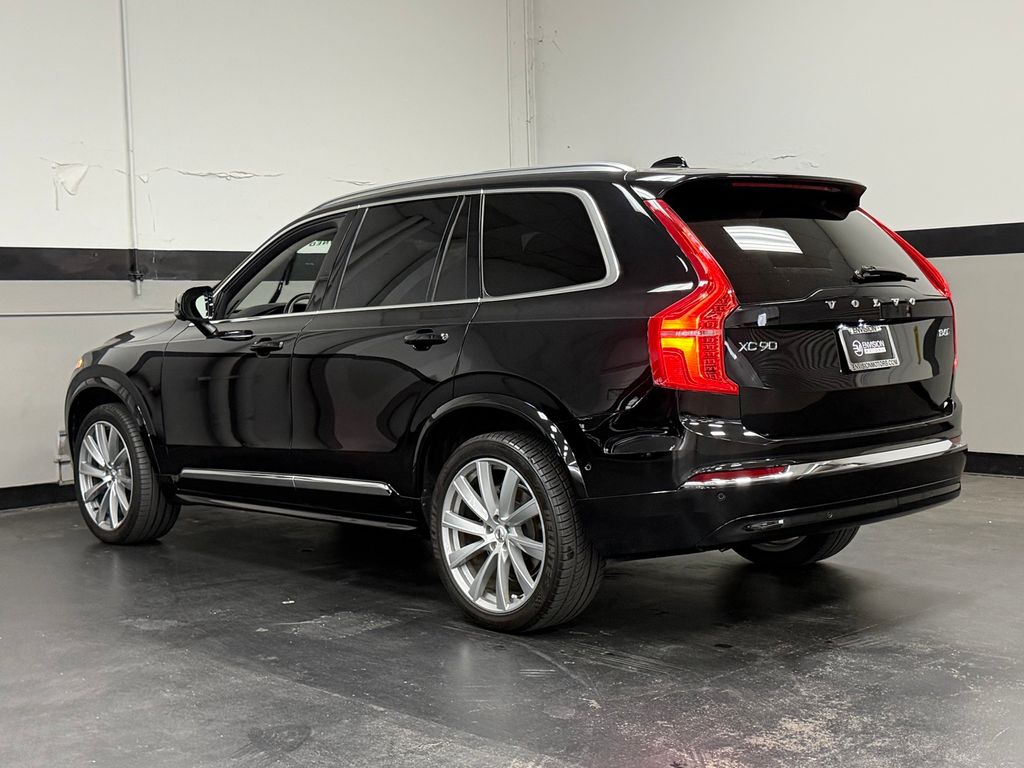 2023 Volvo XC90 Plus - Photo 12