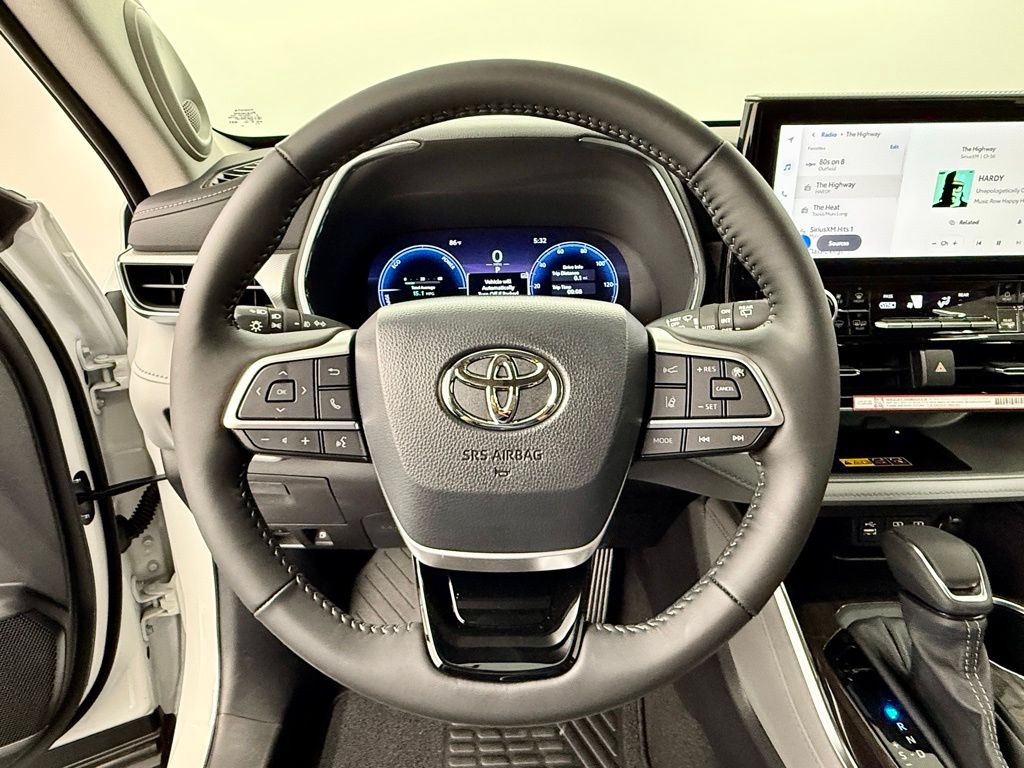 2026 Toyota Highlander Platinum - Photo 27