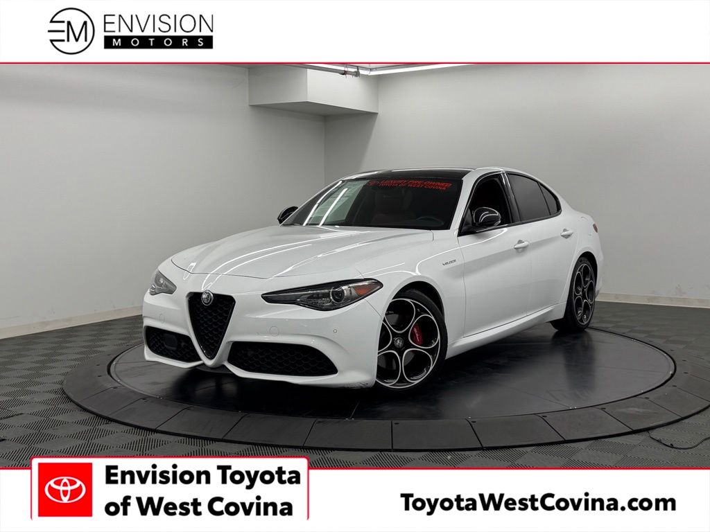 2023 Alfa Romeo Giulia Veloce RWD's photo