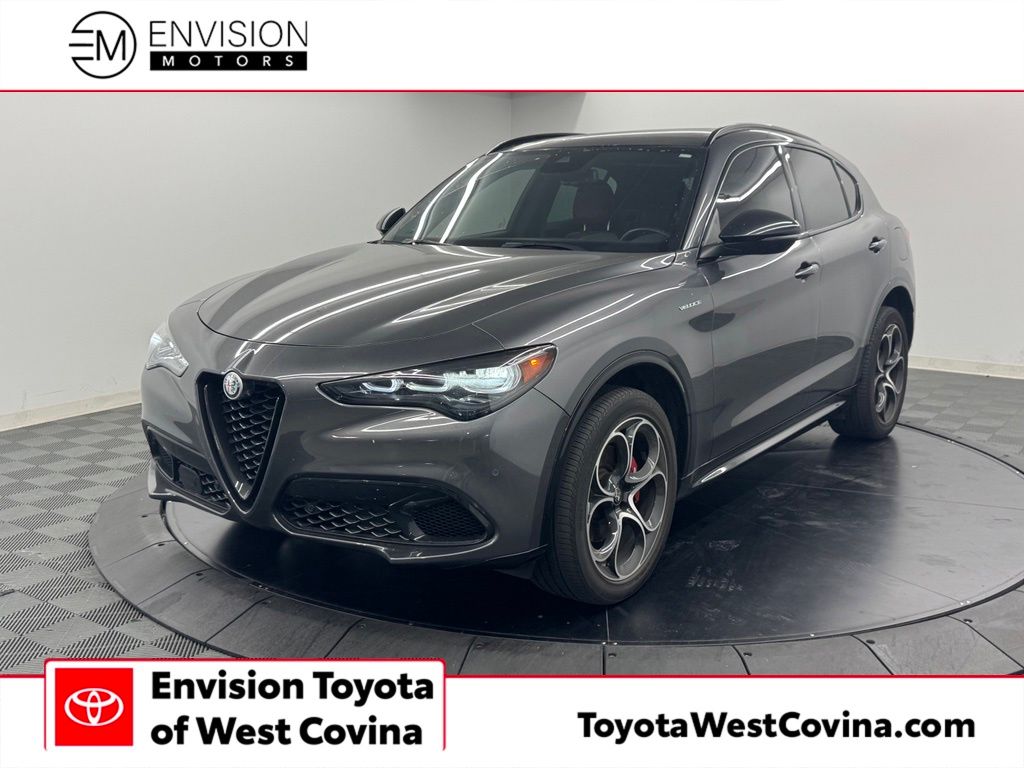2024 Alfa Romeo Stelvio Veloce AWD's photo