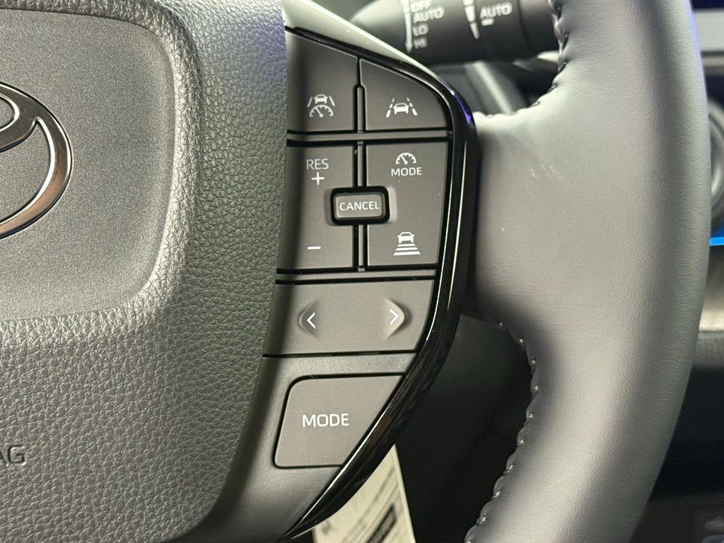 2026 Toyota Prius XLE - Photo 20