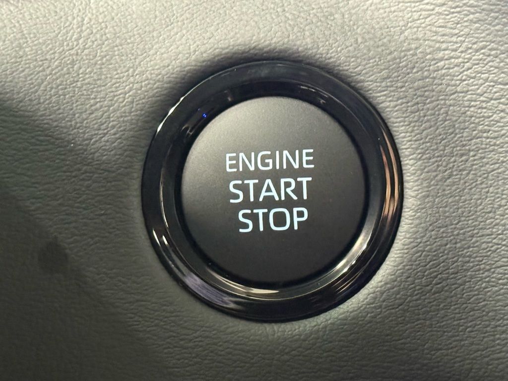 2026 Toyota Tundra Platinum - Photo 23