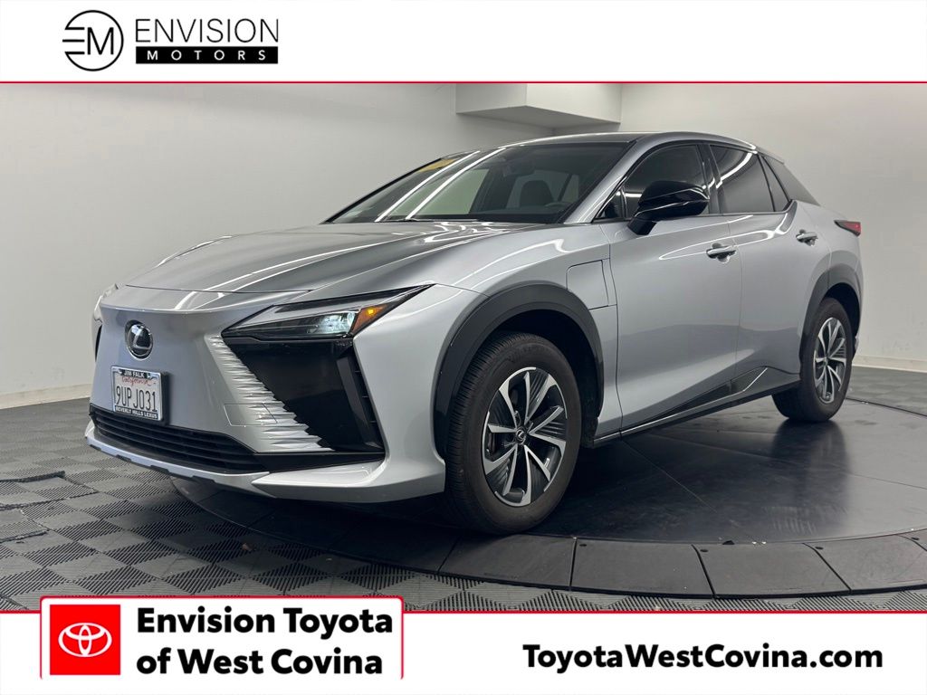 2025 Lexus RZ 450e's photo