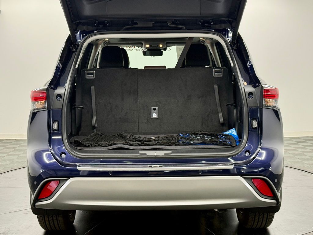 2026 Toyota Highlander Platinum - Photo 15