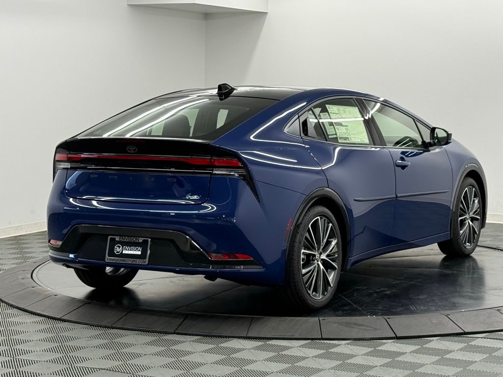 2026 Toyota Prius XLE - Photo 6