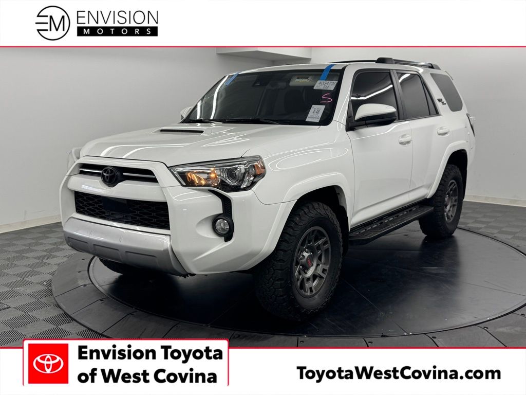 2020 Toyota 4Runner Off-Road 4WD V6's photo