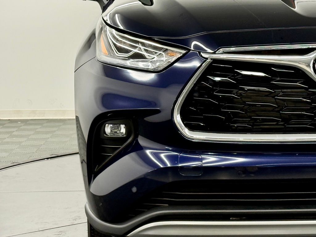 2026 Toyota Highlander Platinum - Photo 10