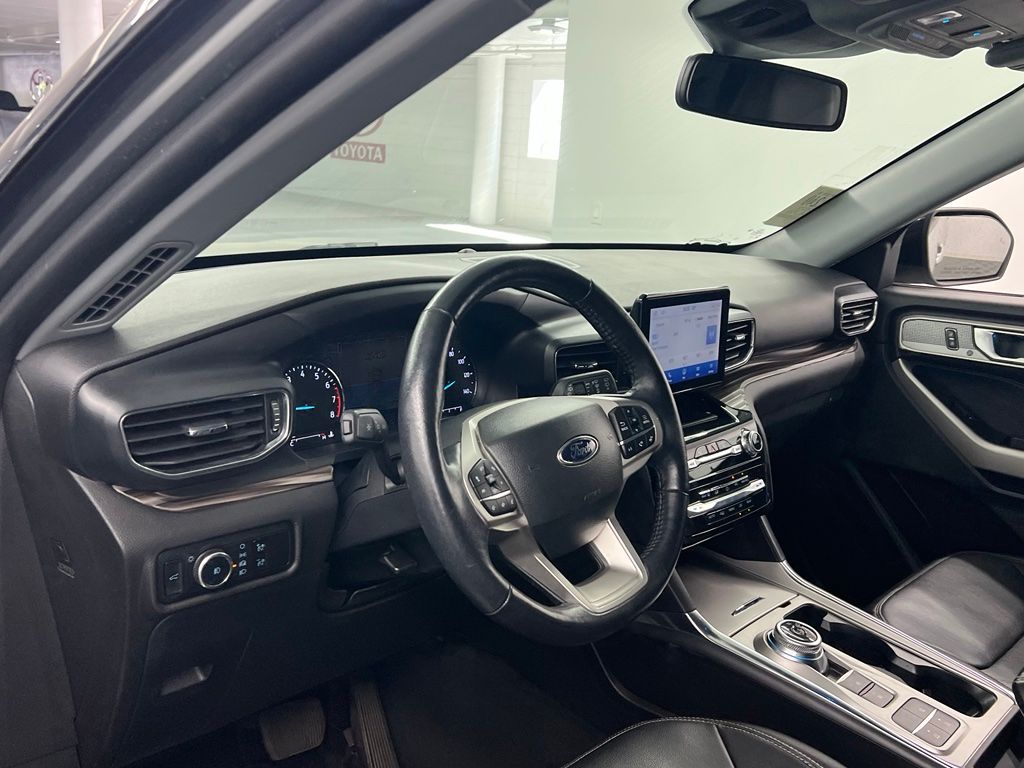 2023 Ford Explorer Limited - Photo 10