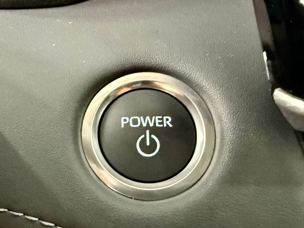 2026 Toyota Highlander Platinum - Photo 30
