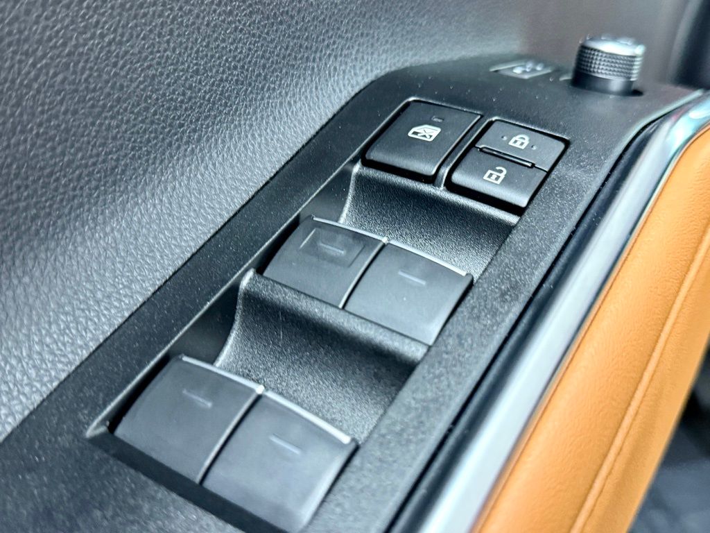 2026 Toyota Highlander Platinum - Photo 20