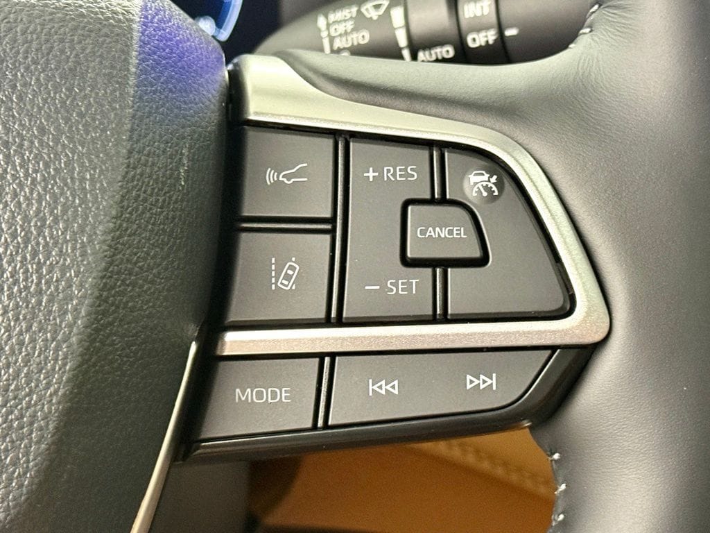 2026 Toyota Highlander Platinum - Photo 28