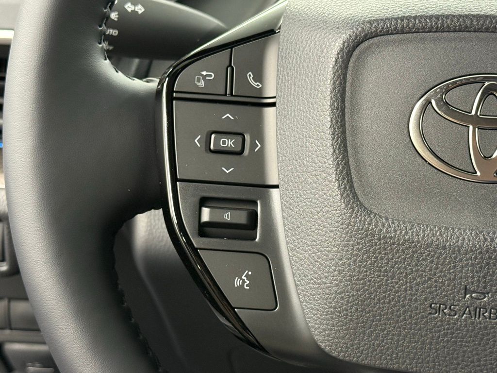 2026 Toyota Prius XLE - Photo 19