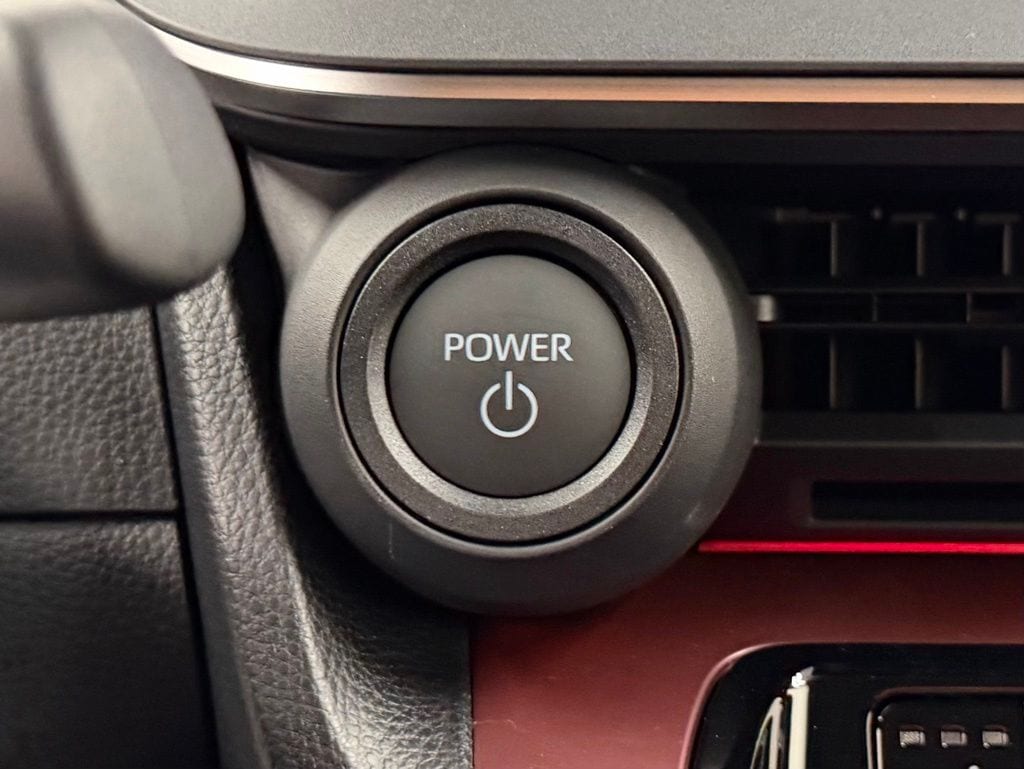 2026 Toyota Prius Plug-in Hybrid XSE - Photo 19
