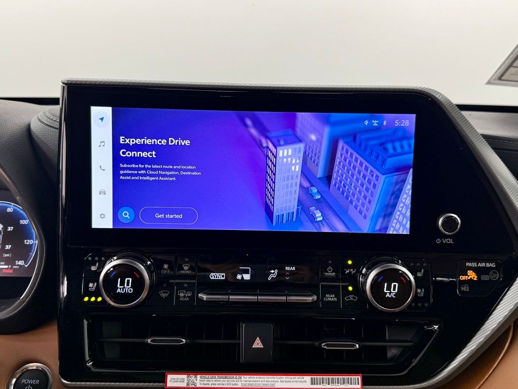 2026 Toyota Highlander Platinum - Photo 32