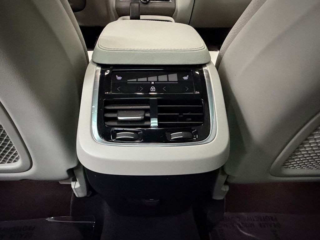 2023 Volvo XC90 Plus - Photo 40