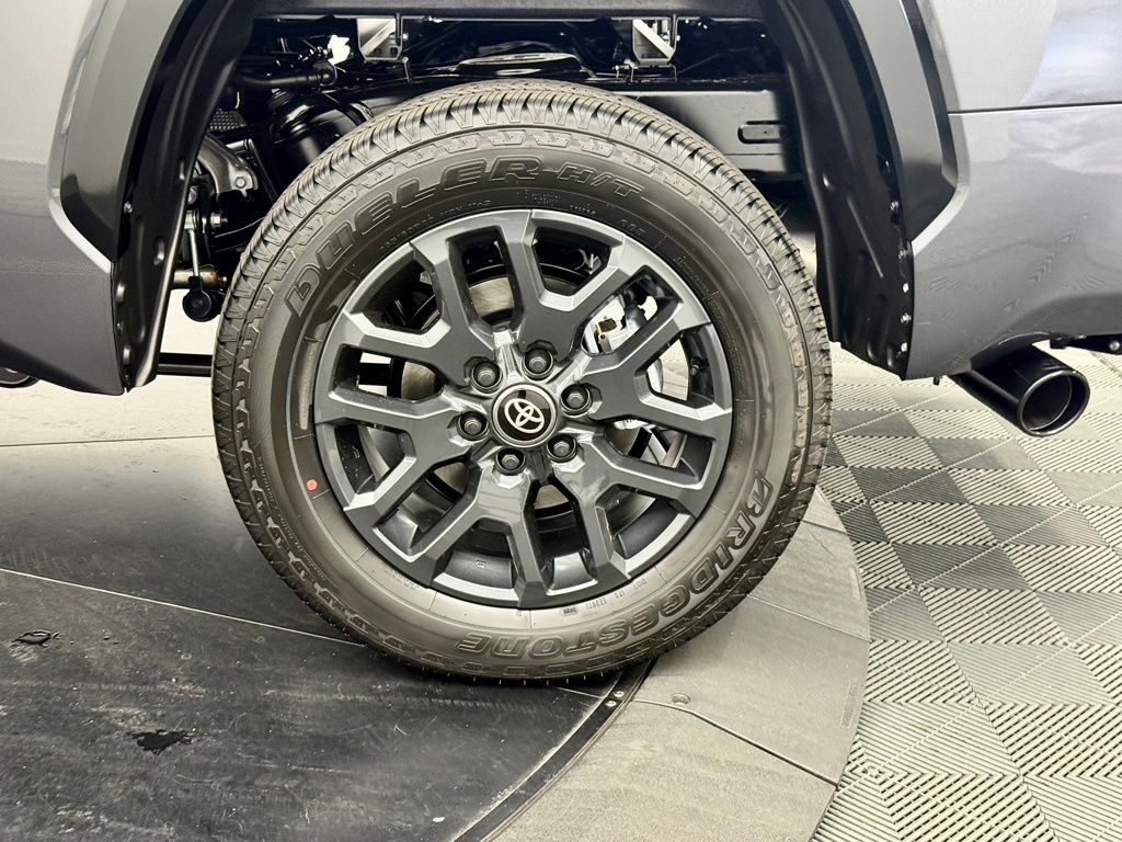 2026 Toyota Tundra Platinum - Photo 15