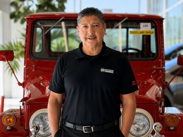 Staff member Juan Gonzalez from ID_f3648b