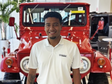 Staff member Andrew Gil from ID_6f1c25