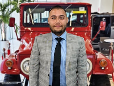 Staff member Fernando Ojeda from ID_6f1c25