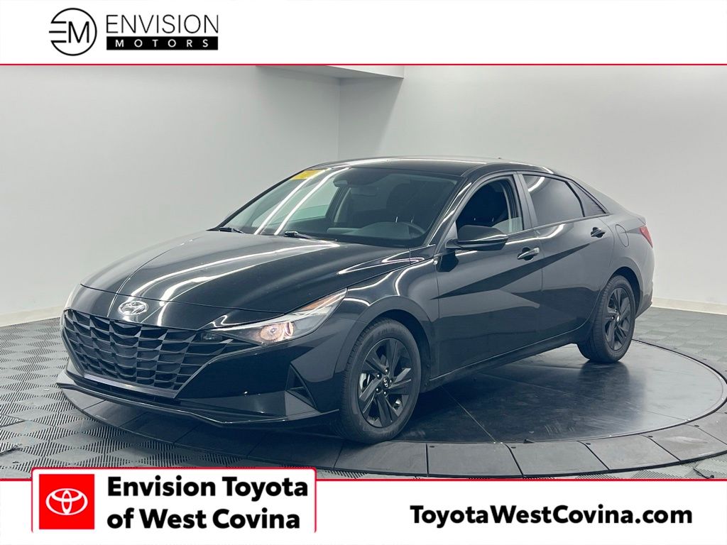 2022 Hyundai Elantra 1.6 HEV Blue's photo