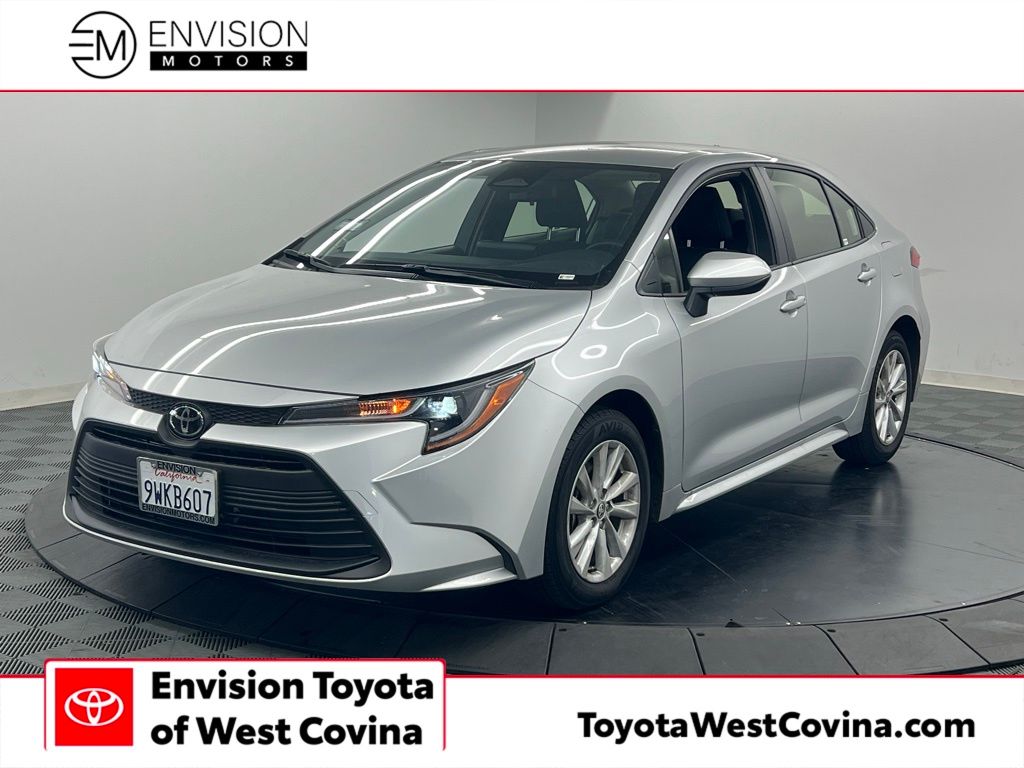 2026 Toyota Corolla LE CVT's photo