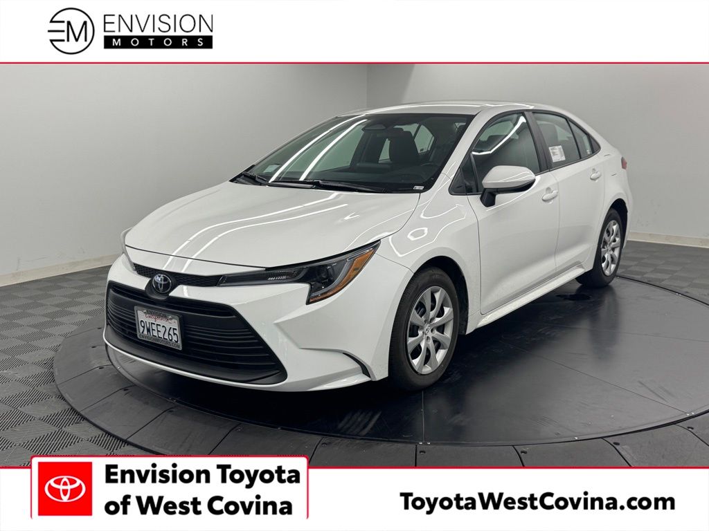 2025 Toyota Corolla LE CVT's photo