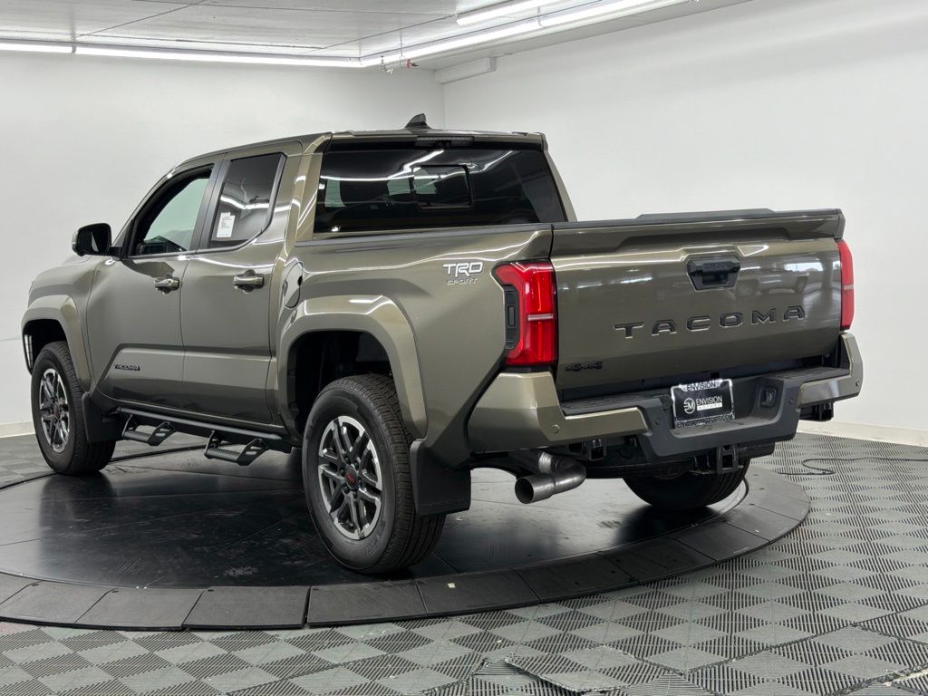 2026 Toyota Tacoma TRD Sport - Photo 8