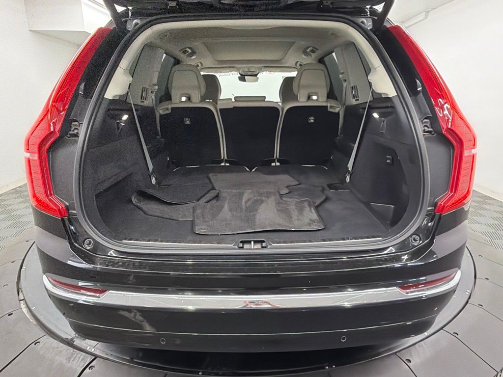2023 Volvo XC90 Plus - Photo 15