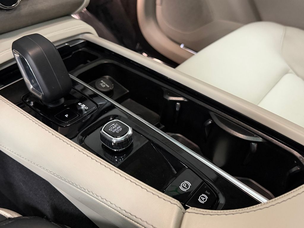 2023 Volvo XC90 Plus - Photo 34