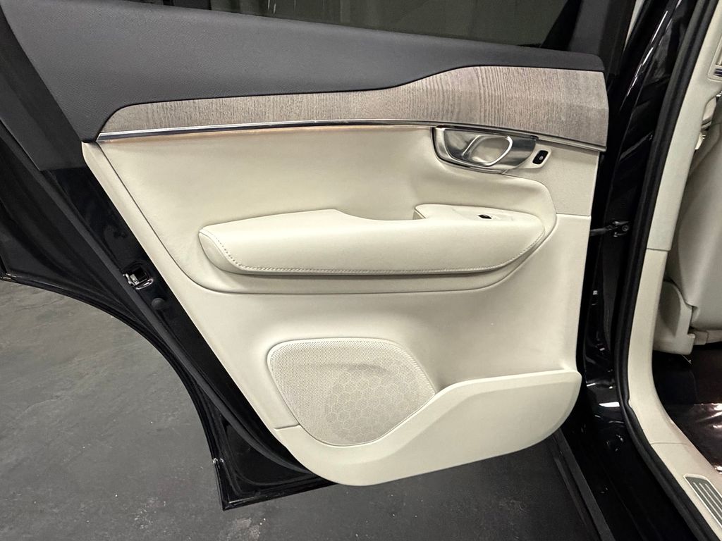 2023 Volvo XC90 Plus - Photo 41