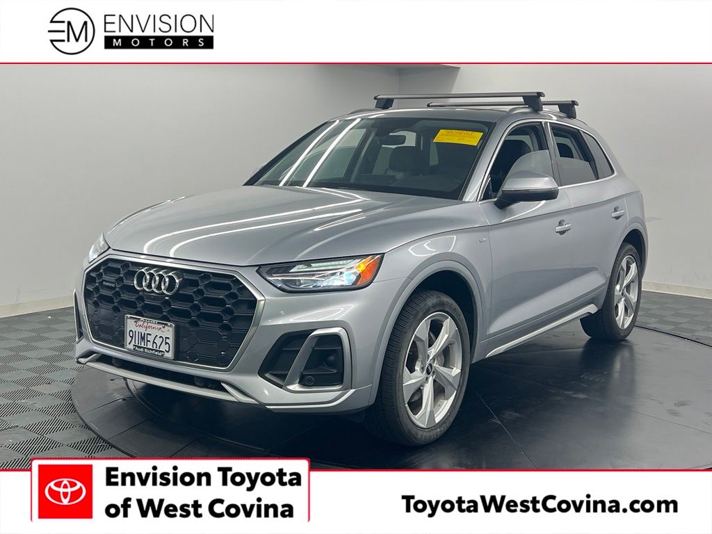 2022 Audi Q5 45 Premium Plus's photo