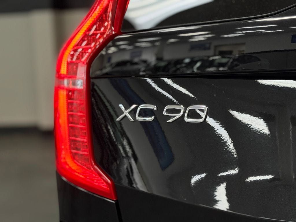 2023 Volvo XC90 Plus - Photo 16