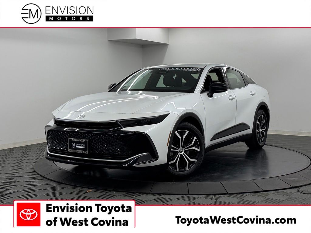 2026 Toyota Crown XLE AWD's photo