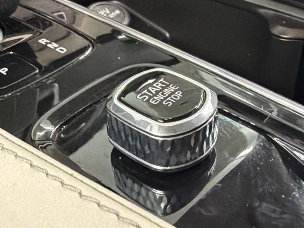 2023 Volvo XC90 Plus - Photo 32