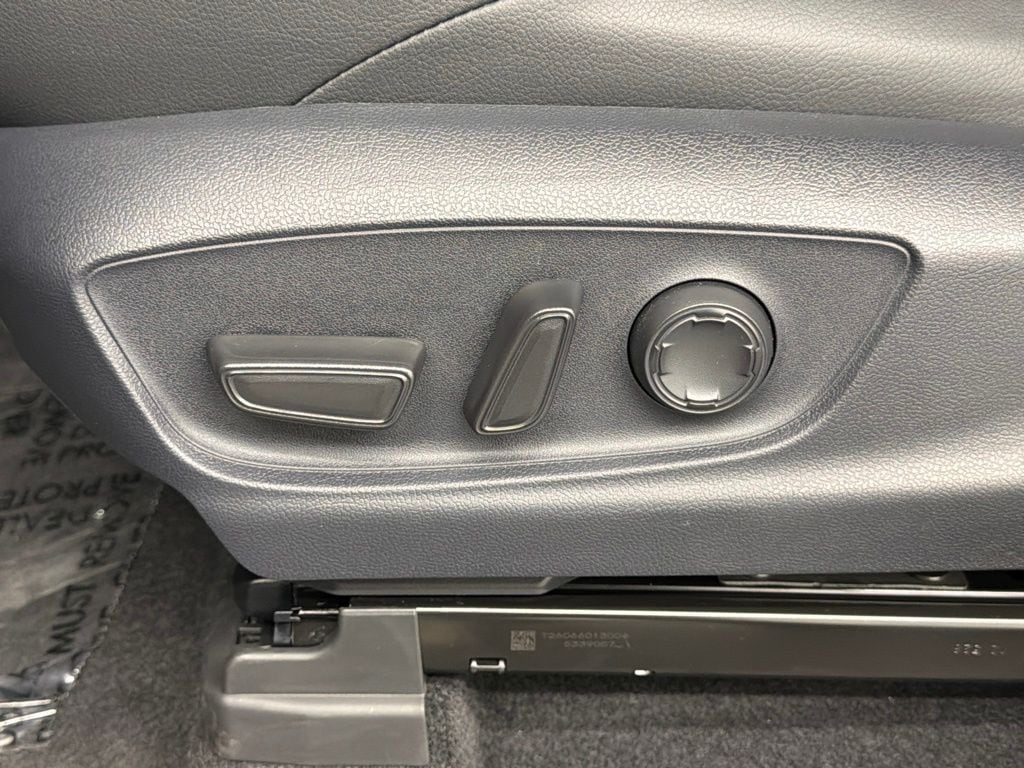 2026 Toyota Tacoma TRD Sport - Photo 17