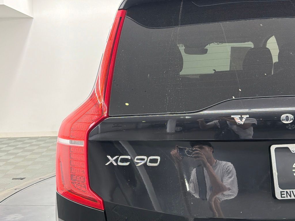 2023 Volvo XC90 Plus - Photo 13