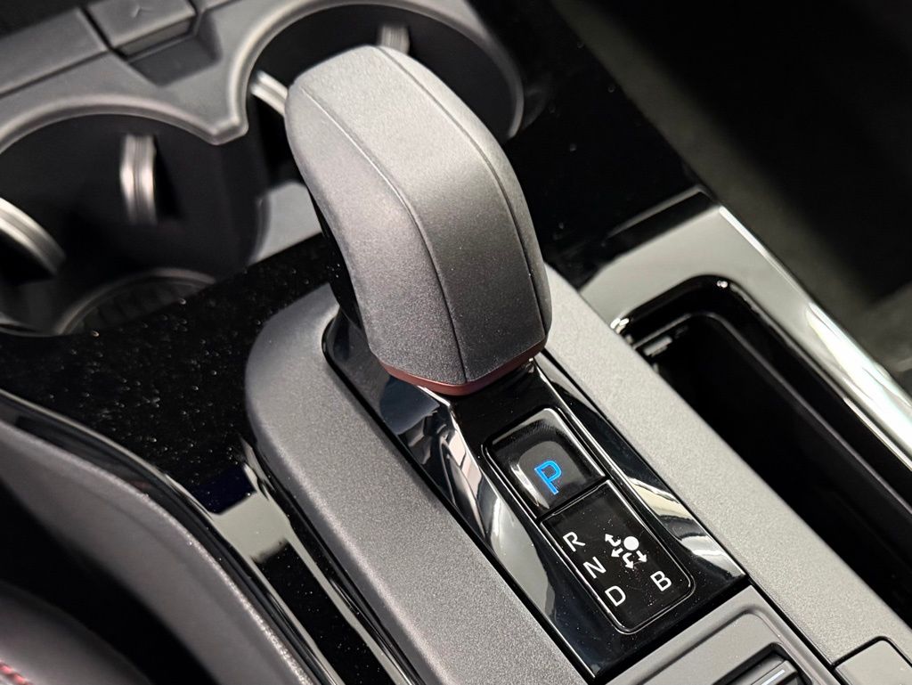2026 Toyota Prius Plug-in Hybrid XSE - Photo 23
