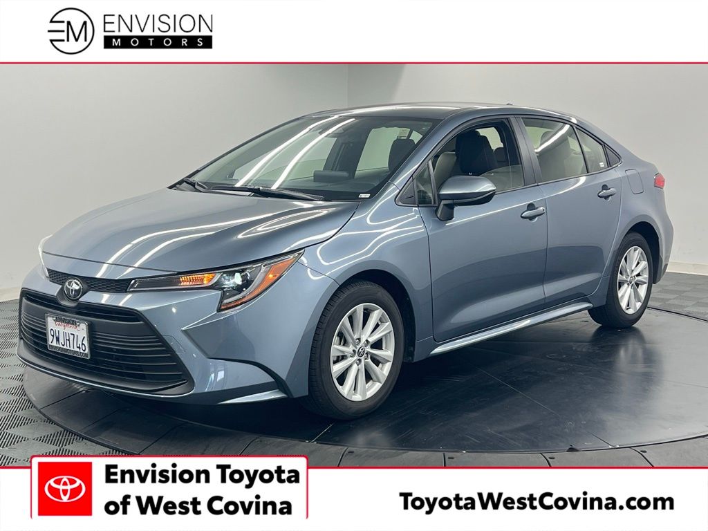 2026 Toyota Corolla LE CVT's photo