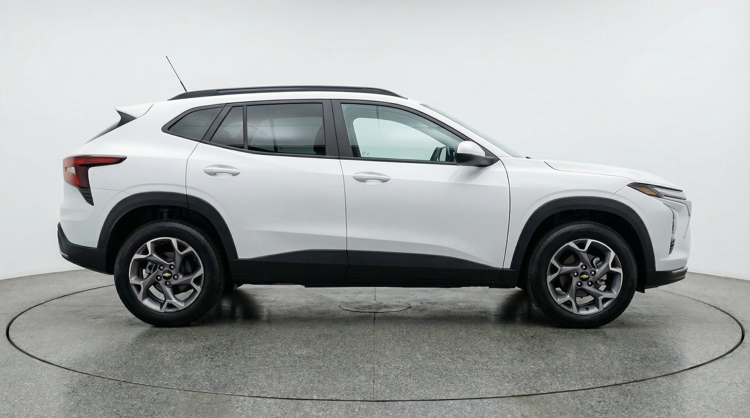 Thumbnail: 2025 Chevrolet Trax - 11