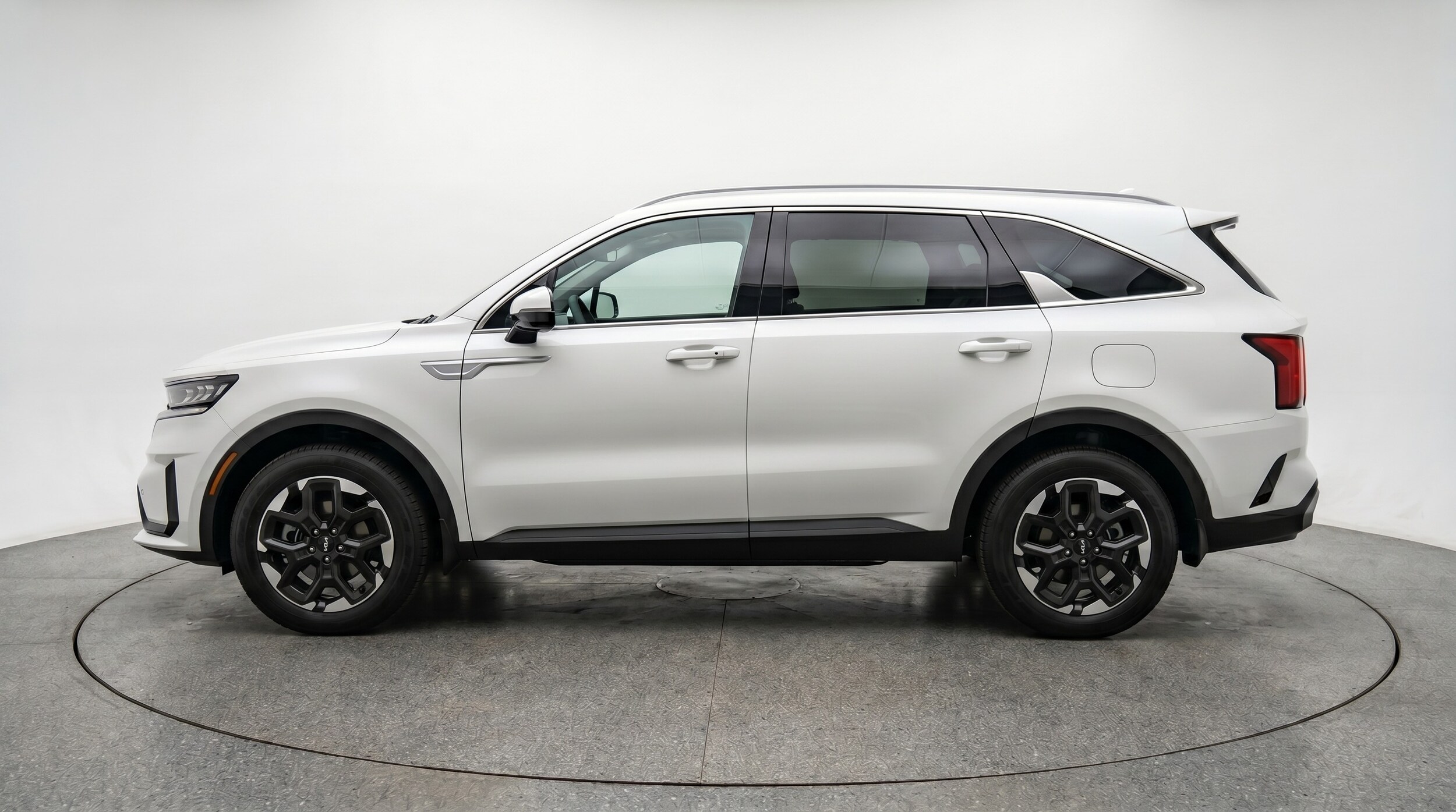 Thumbnail: 2024 Kia Sorento - 4